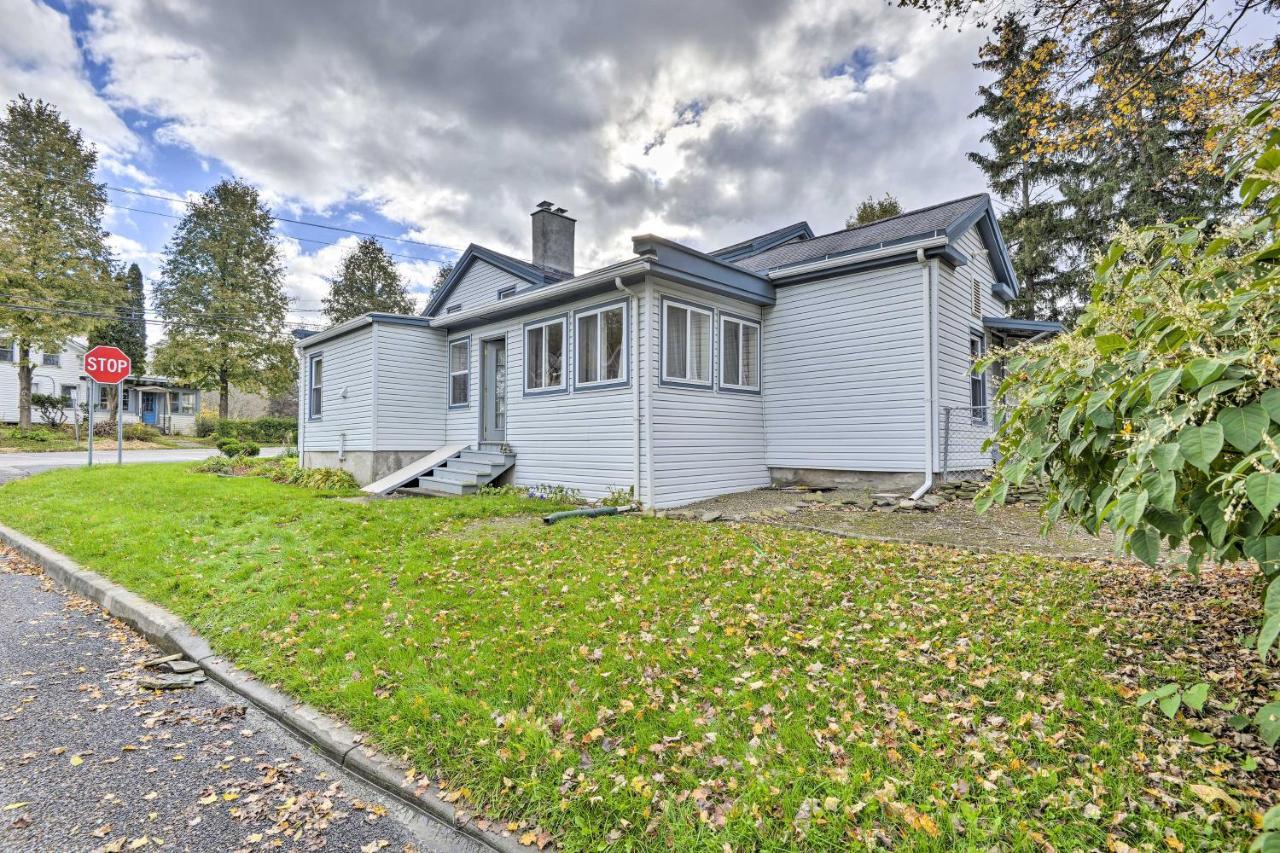 Spacious Home By Finger Lakes And Watkins Glen! Burdett Eksteriør billede